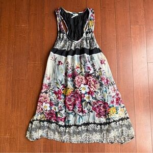 Urban Outfitter’s Brand “Kimchi Blue” Floral Sleeveless Dress‎ - Multicolor